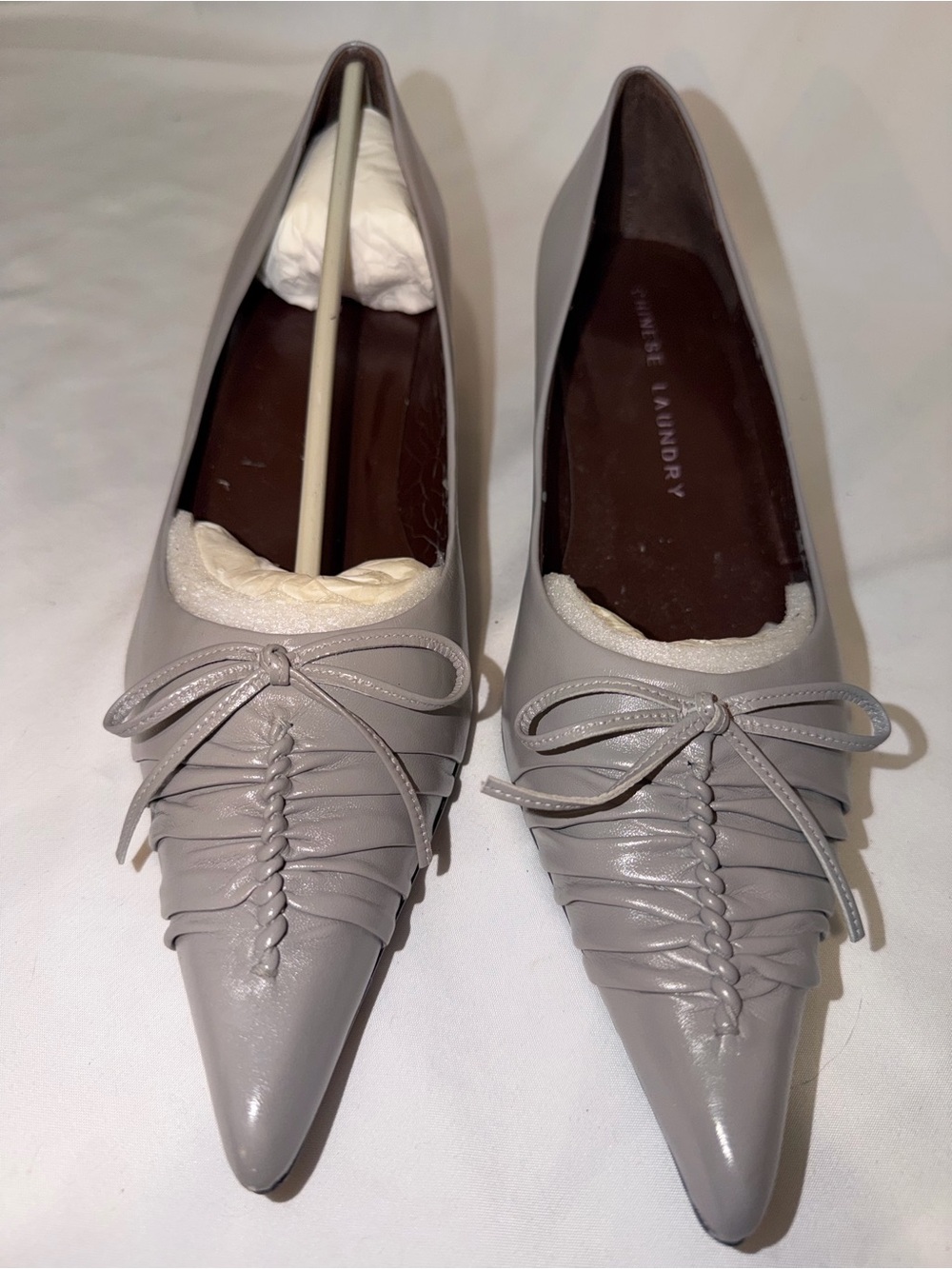 Chinese Laundry Gray Pointed Toe Kitten Heel Pumps Size 8M